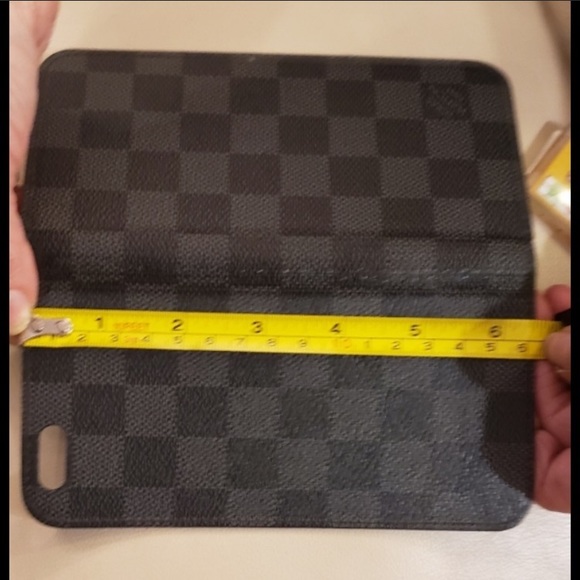 Louis Vuitton Damier Graphite iPhone 8 Plu… - Picture 8 of 12